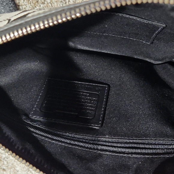 Coach purse and coin purse - Picture 6 of 6